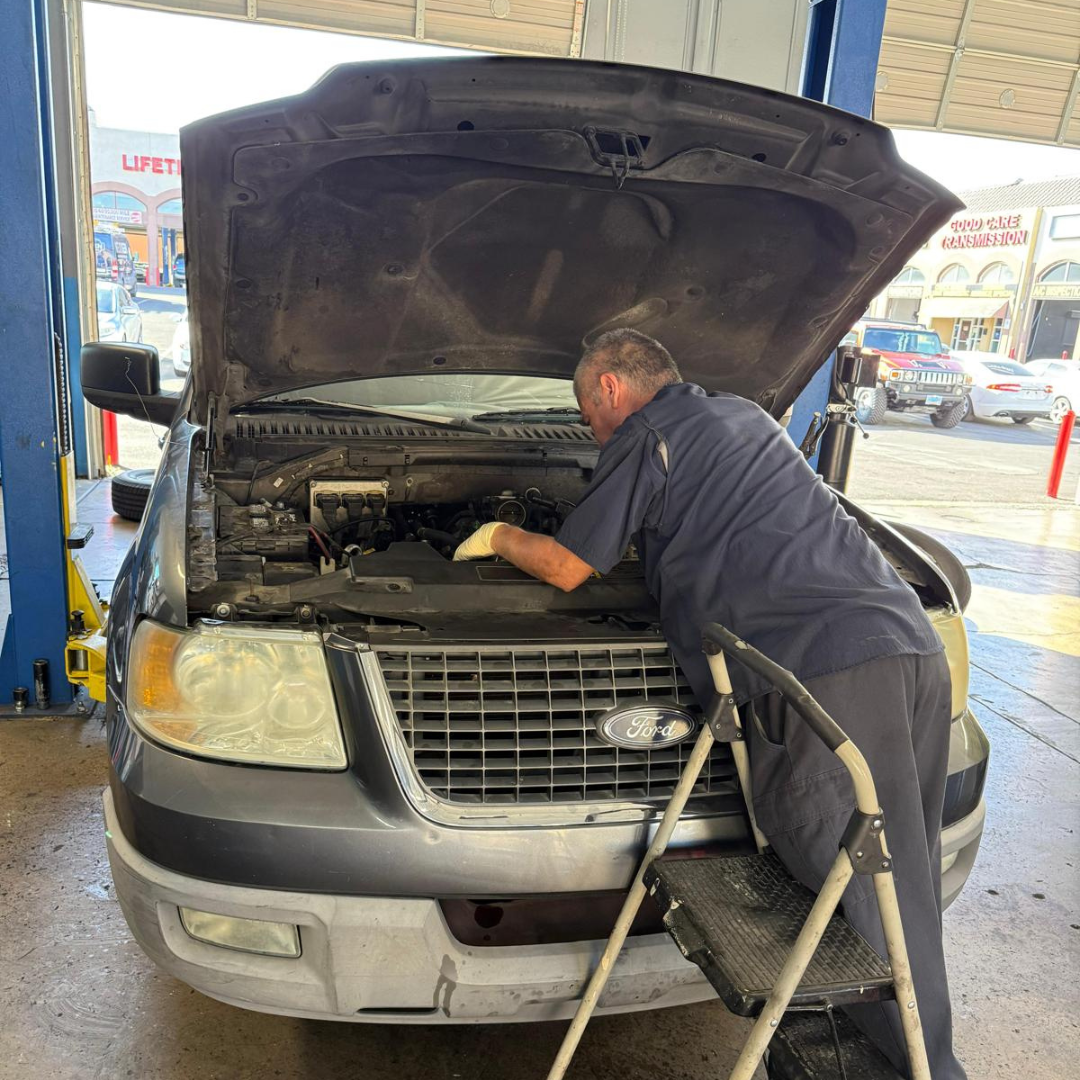 Ford expedition Engine broken Engine rebuild